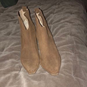 Steve Madden bottles